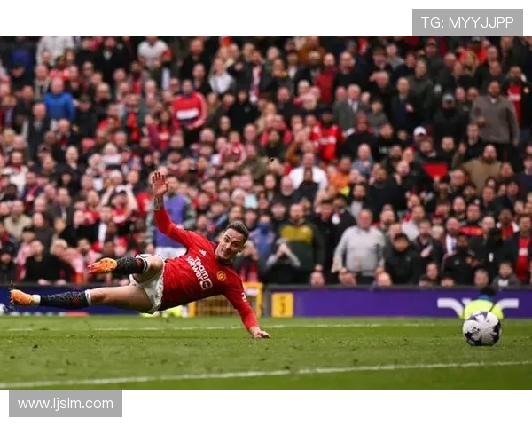 伯恩利安东尼领衔攻防新篇章 强势崛起引领球队未来发展